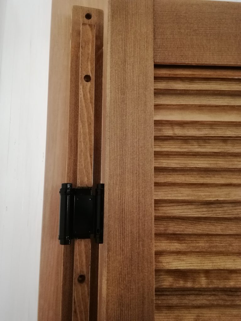 ルーバーウエスタンドア スイングドア オーダー家具のkinoka ルーバーウエスタンドア スイングドア オーダー家具のkinoka